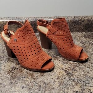 Marc Fisher Leather Upper Suede Peep-Toe Back Chunky Heel Strap Shoes Size 8.5